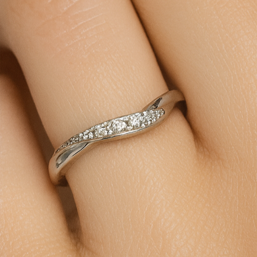 Sculpted Twist Pave Band - PEACORA