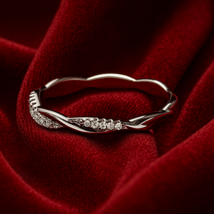 Sculpted Twist Pave Band - PEACORA