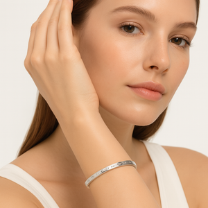 Elegant Radiance Sparkle Bangle - PEACORA