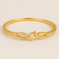 Radiant Twist Bangle - PEACORA