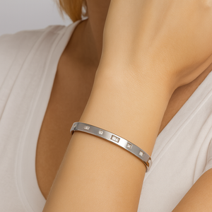 Elegant Radiance Sparkle Bangle - PEACORA