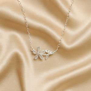 Delicate Floral Pendant Necklace - PEACORA