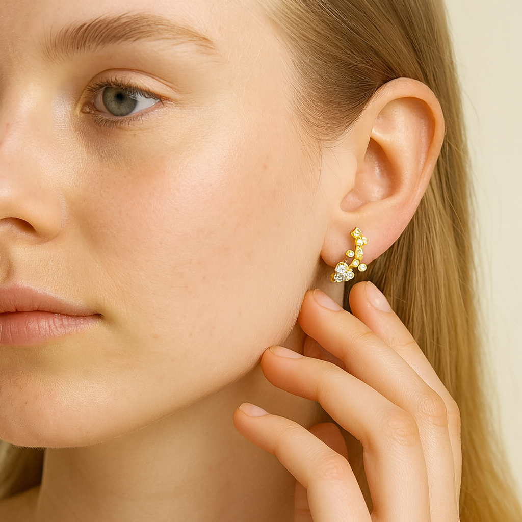Gold Heart and Curve Stud Earrings - PEACORA