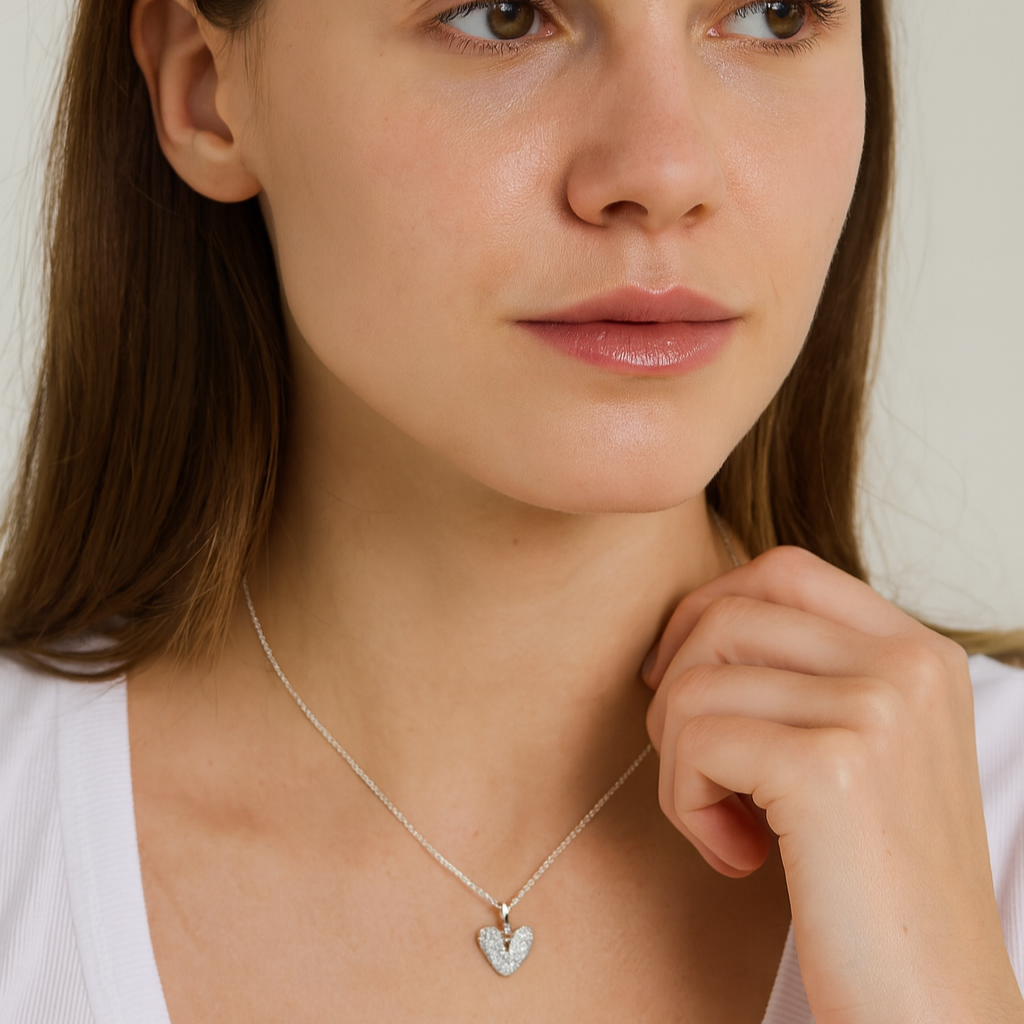 Sparkling Heart Pendant Necklace - PEACORA