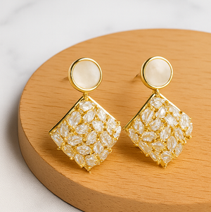 Radiant Gold Diamond Drop Earrings - PEACORA