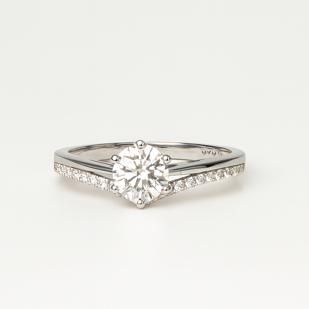 Solitaire V-Cut Moissanite Ring