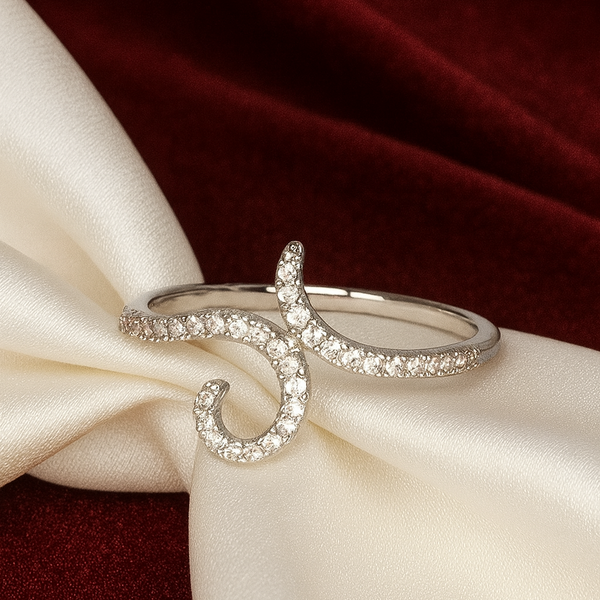 Elegant Swirl Ring