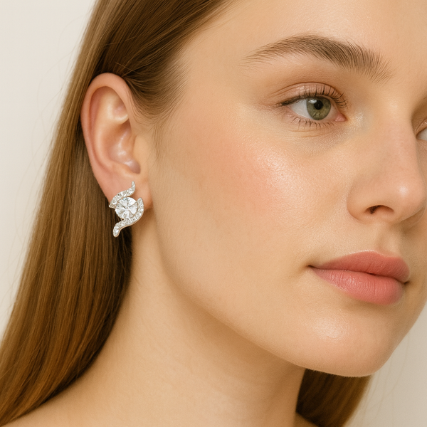 Wavy Swirl Pavé Stud Earrings - PEACORA