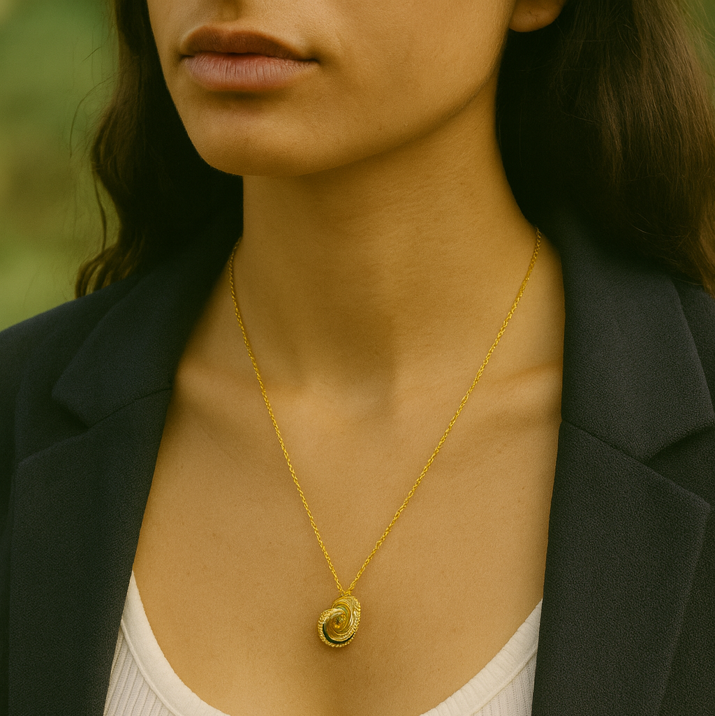 Gold Vermeil Interlocking Rings Pendant Necklace - PEACORA