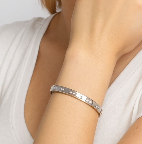 Elegant Radiance Sparkle Bangle - PEACORA