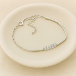 Load image into Gallery viewer, Timeless Sparkle Bracelet - PEACORA
