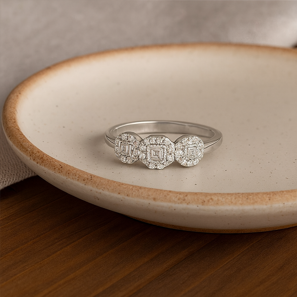 Triple Halo Vintage Ring - PEACORA