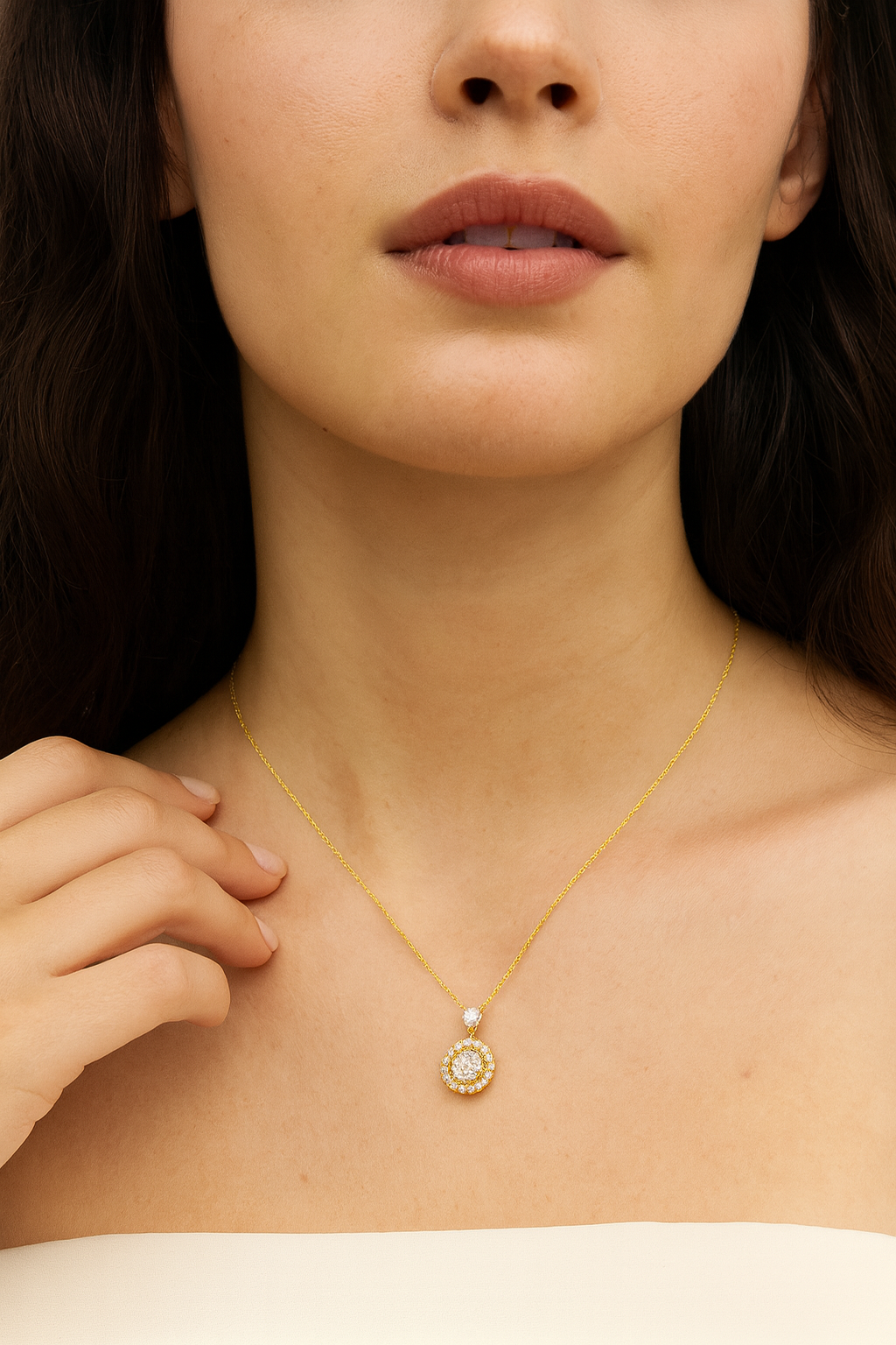 Golden Radiant Halo Pendant Necklace - PEACORA