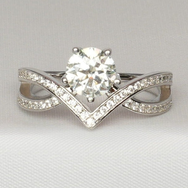 V-Shaped Solitaire Moissanite Ring