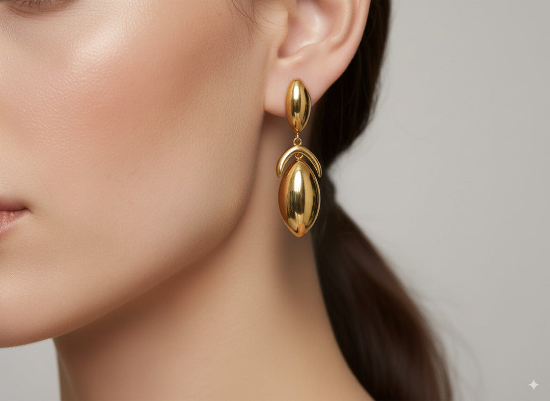 Sculpted Teardrop Dangle Earrings 