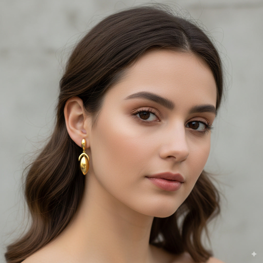 Sculpted Teardrop Dangle Earrings 