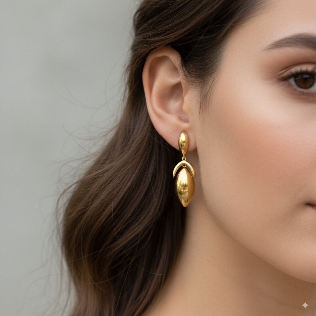 Sculpted Teardrop Dangle Earrings 