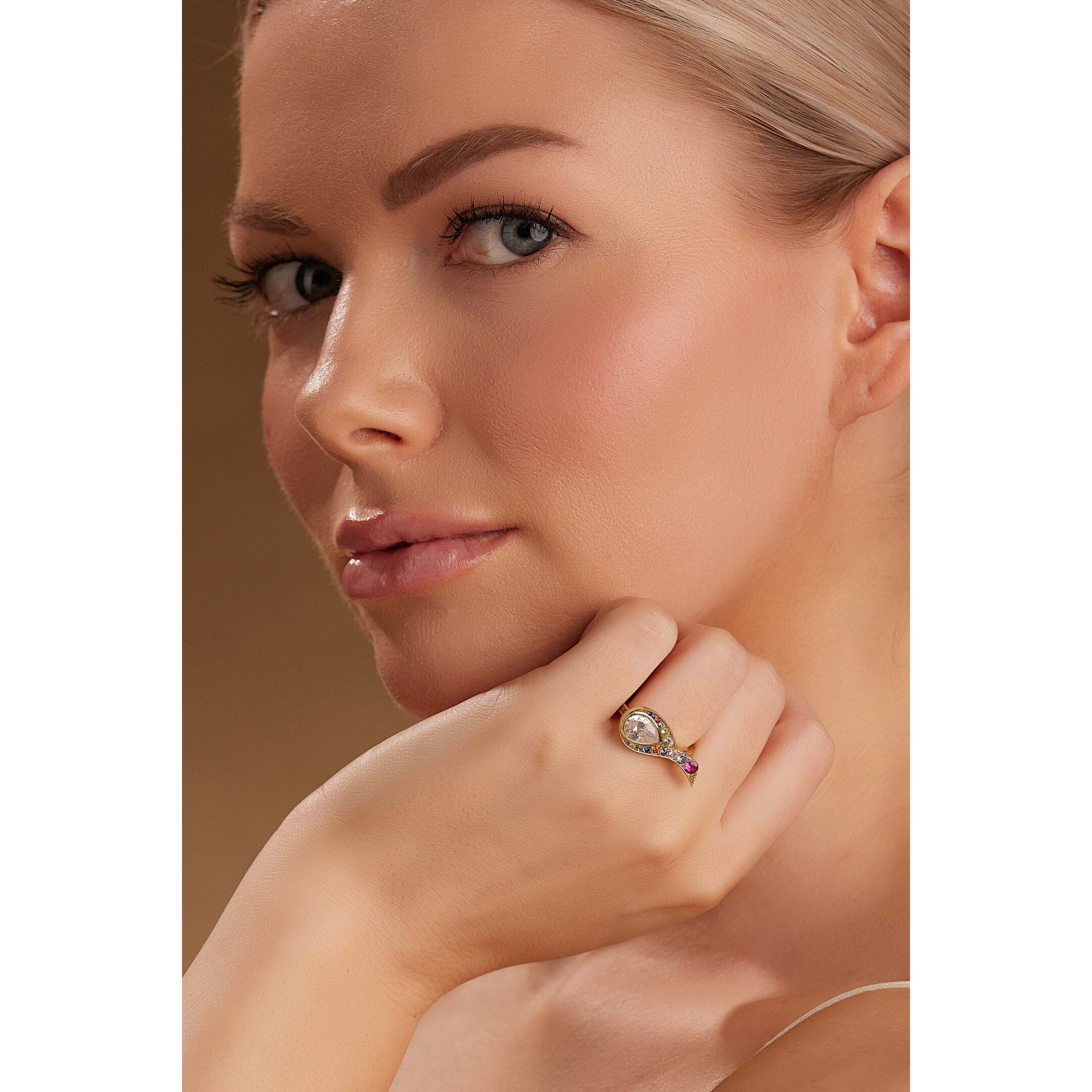 Fearless Diamond Beauty - PEACORA