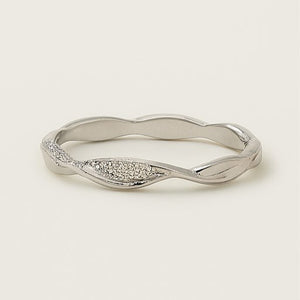 Sculpted Twist Pave Band - PEACORA