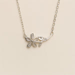 Load image into Gallery viewer, Delicate Floral Pendant Necklace
