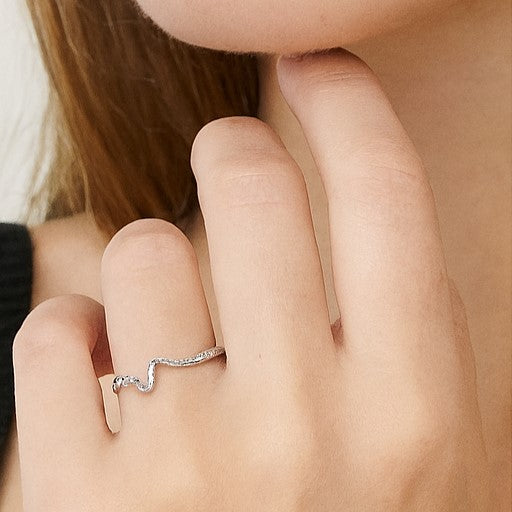 Wavy Band